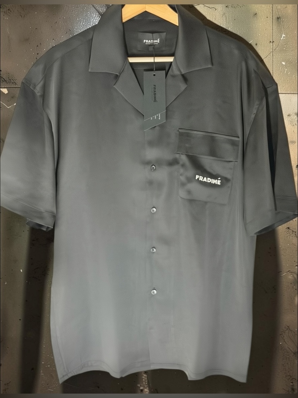 Fradimé United Kingdom men’s black short sleeve button down size large nwt